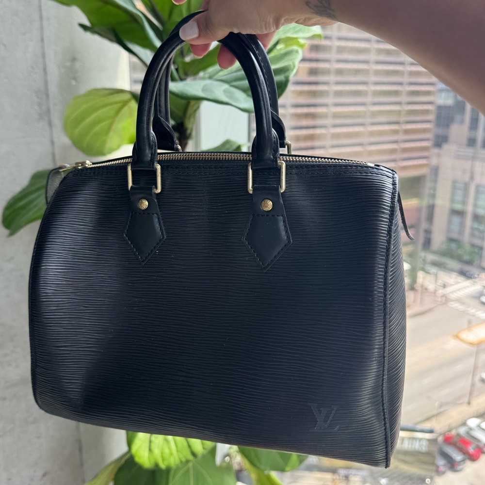 Louis Vuitton Speedy 25